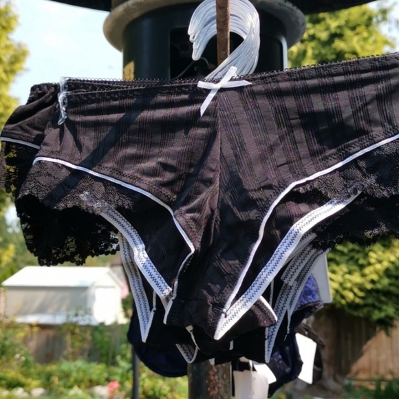 Rene Rofe Lace Trim Black Bra - Picture 12 of 12